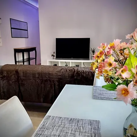 Apartment Jerickais - Charming Cozy With 1 Bright And Private Free Parking